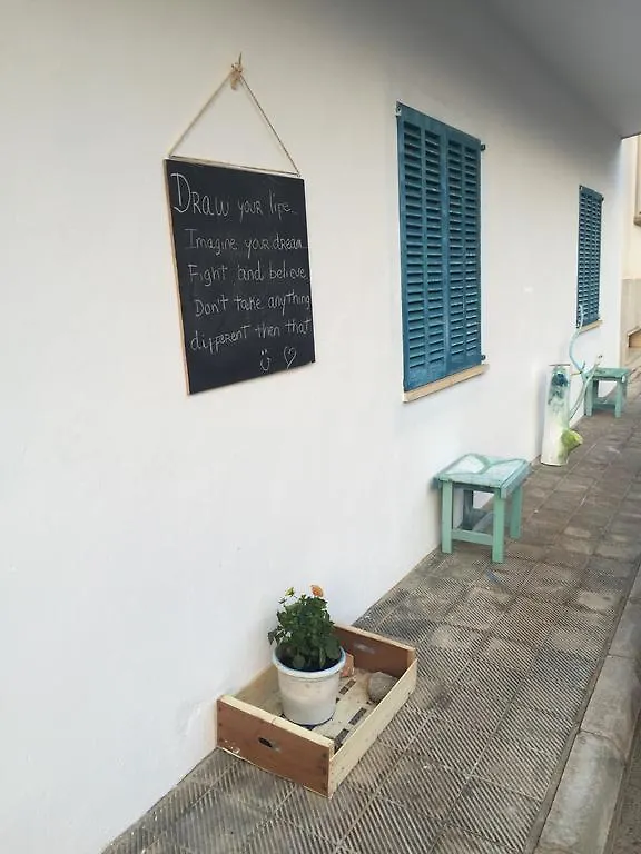 La Marina De Maria Guest House Cala Figuera