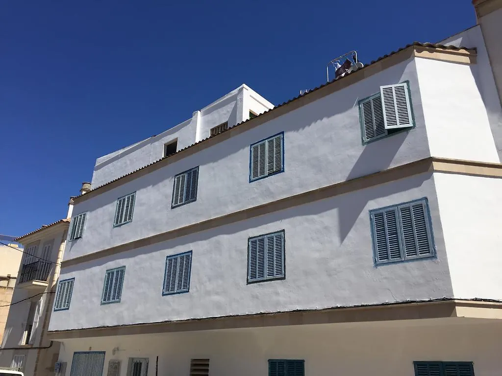 La Marina De Maria Guest House Cala Figuera